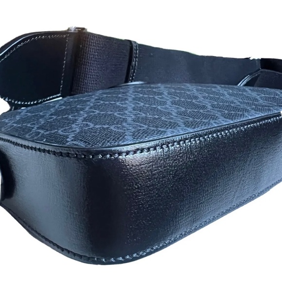 Gucci Shoulder bag with
Interlocking G . - Picture 4 of 10